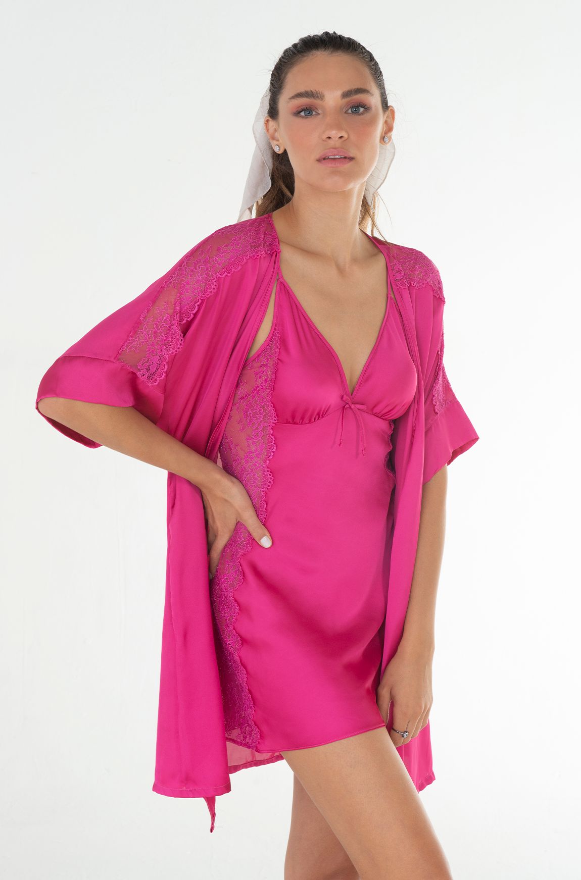 Robe Feminino: Cetim, Curto, Maternidade e mais - Jogê