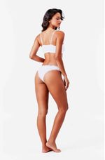 I241551261_-I191309714_BRANCA_20250226_JOGE_RM_04030-1.jpg