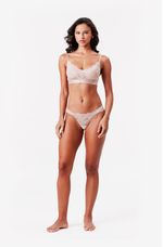 18026396_-18021393_BLUSH_20250226_JOGE_RM_01578-1.jpg