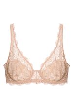 32751114466400_still_4