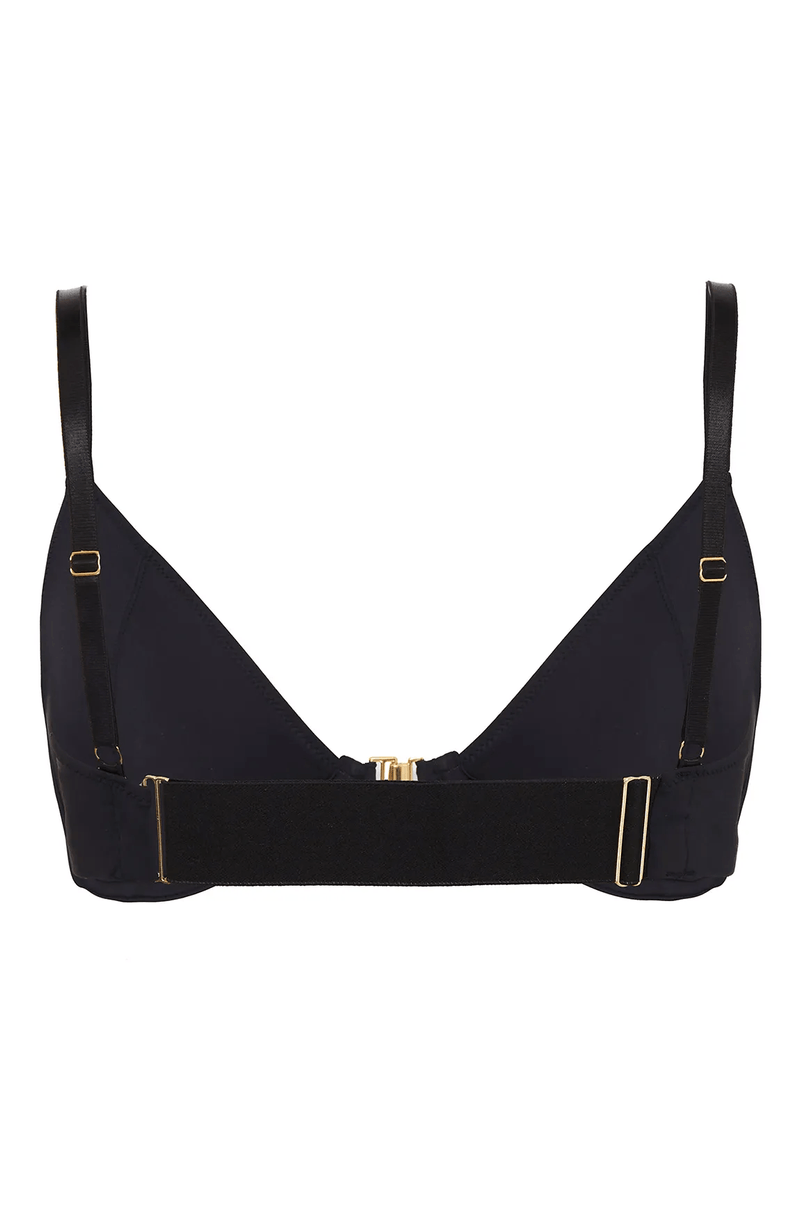 7896680689702_still_4