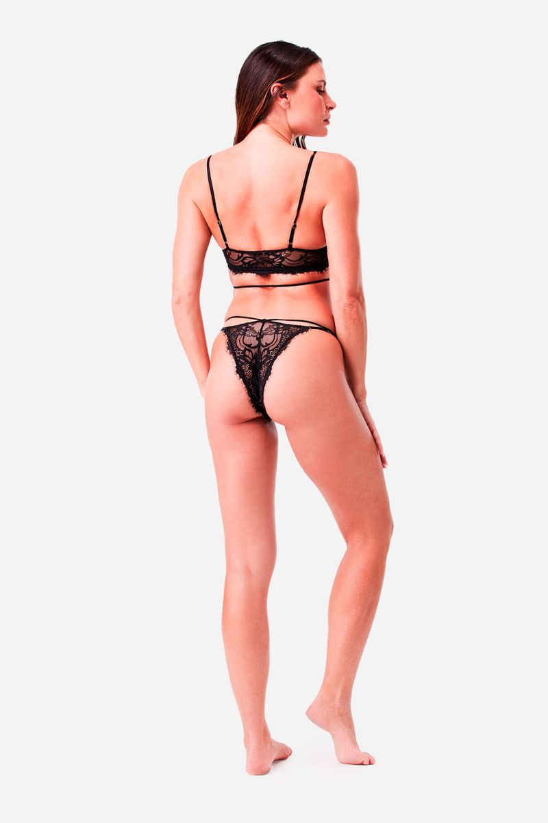 V26_Top_Renda_Chloe