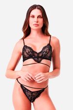 V26_Top_Renda_Chloe